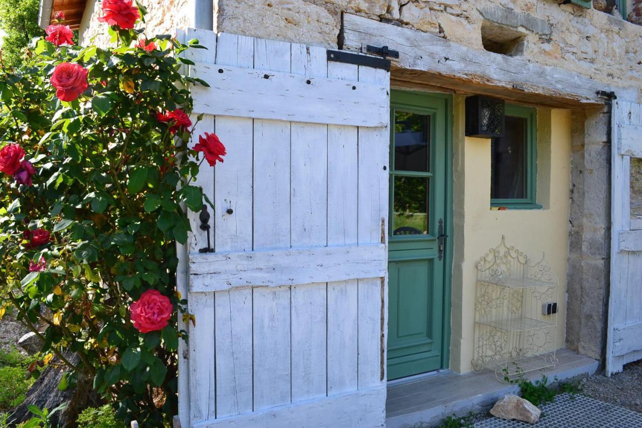 Couanac Gite Familial A La Campagne Avec Piscine Cayriech Exterior foto